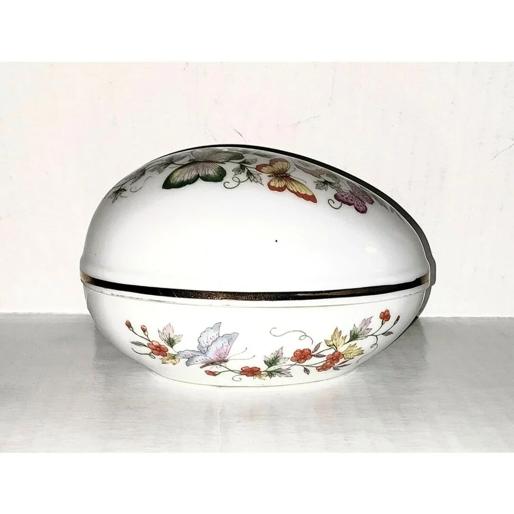 Avon Porcelain Egg Trinket Box 22kt Gold Trim Vintage
